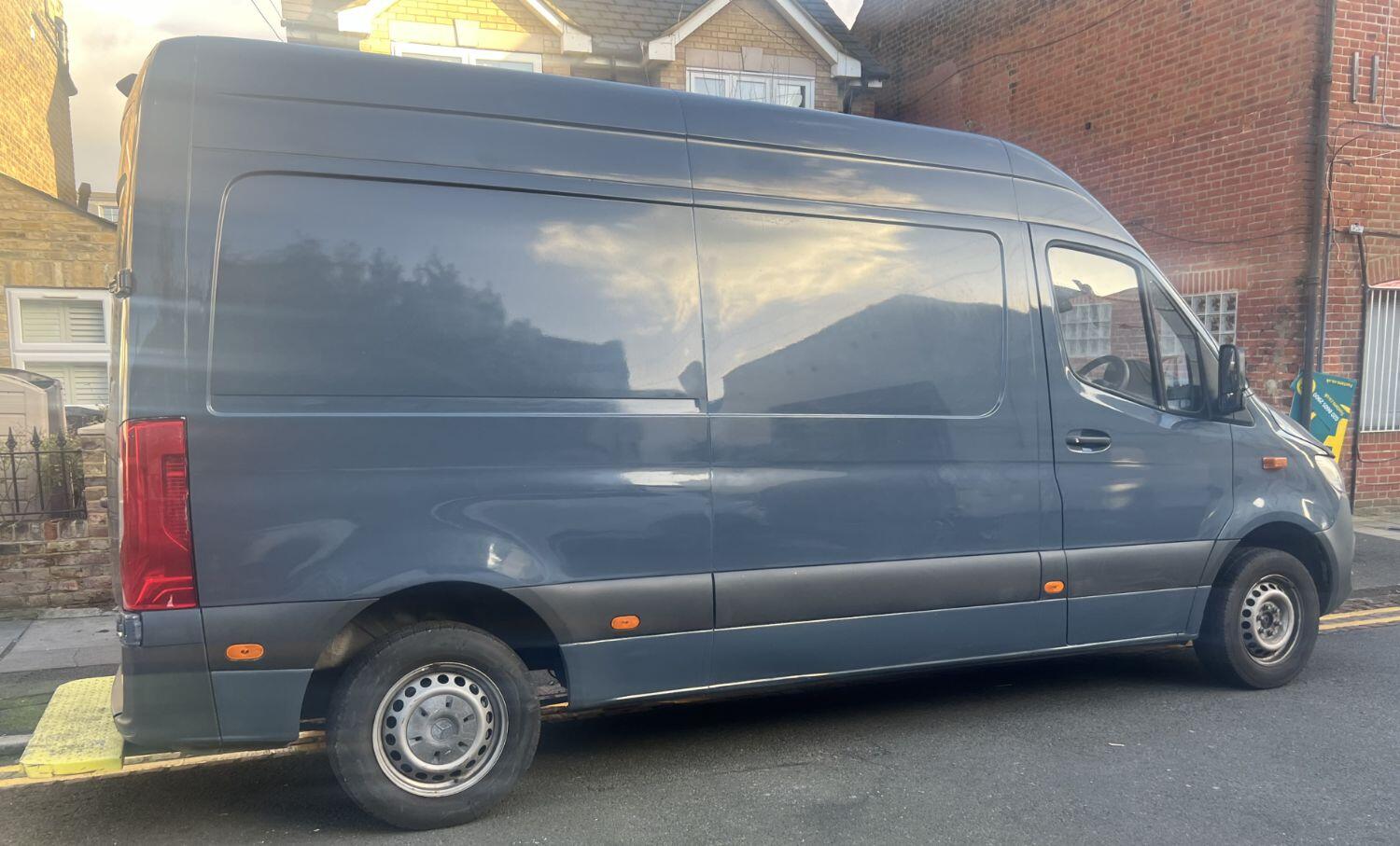 Mercedes Benz Sprinter