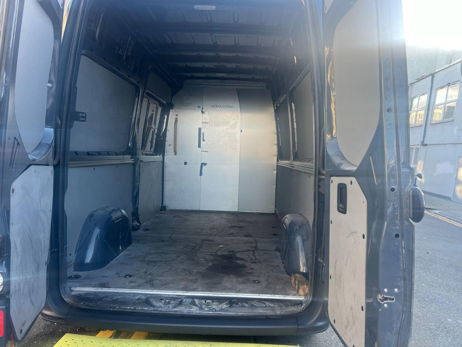 Mercedes Benz Sprinter
