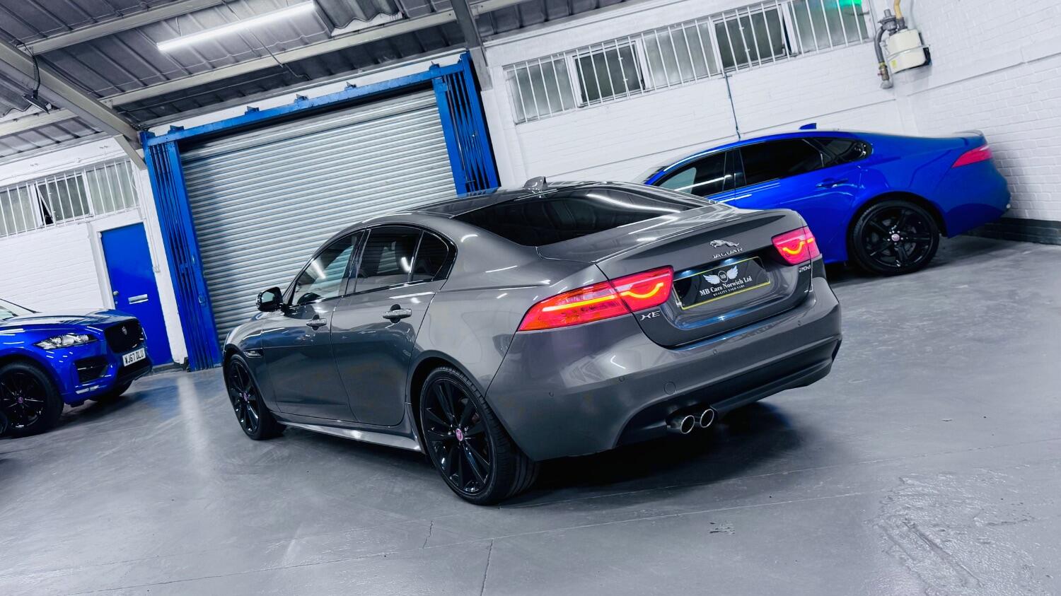 Jaguar XE