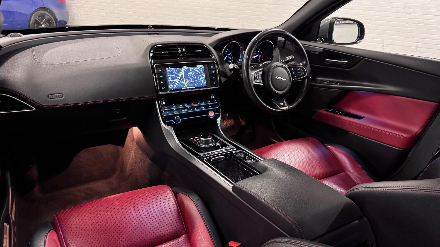 Jaguar XE