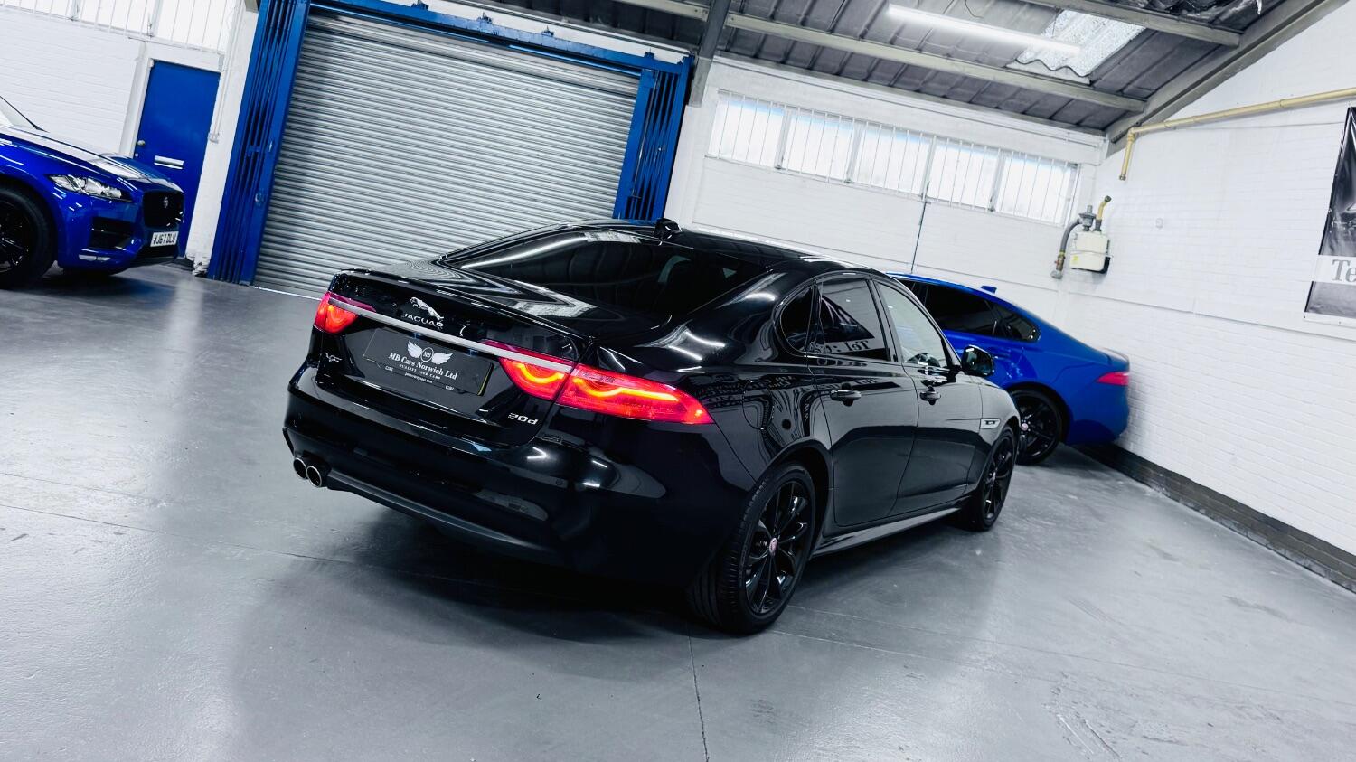 Jaguar XF