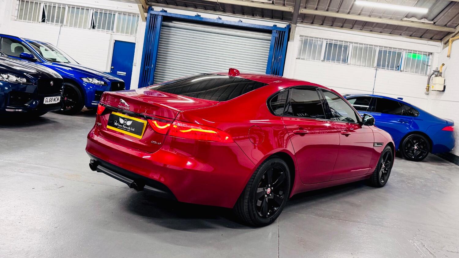 Jaguar XF
