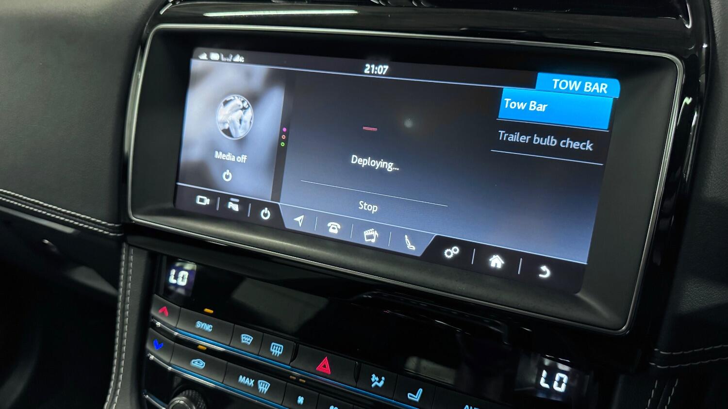 Jaguar F Pace