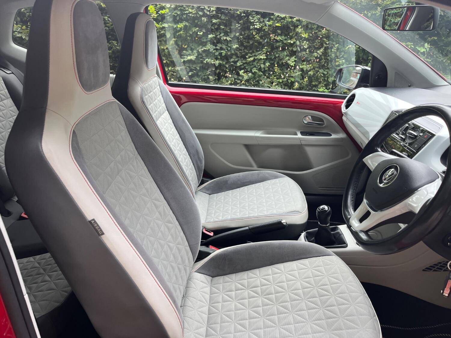 Volkswagen UP