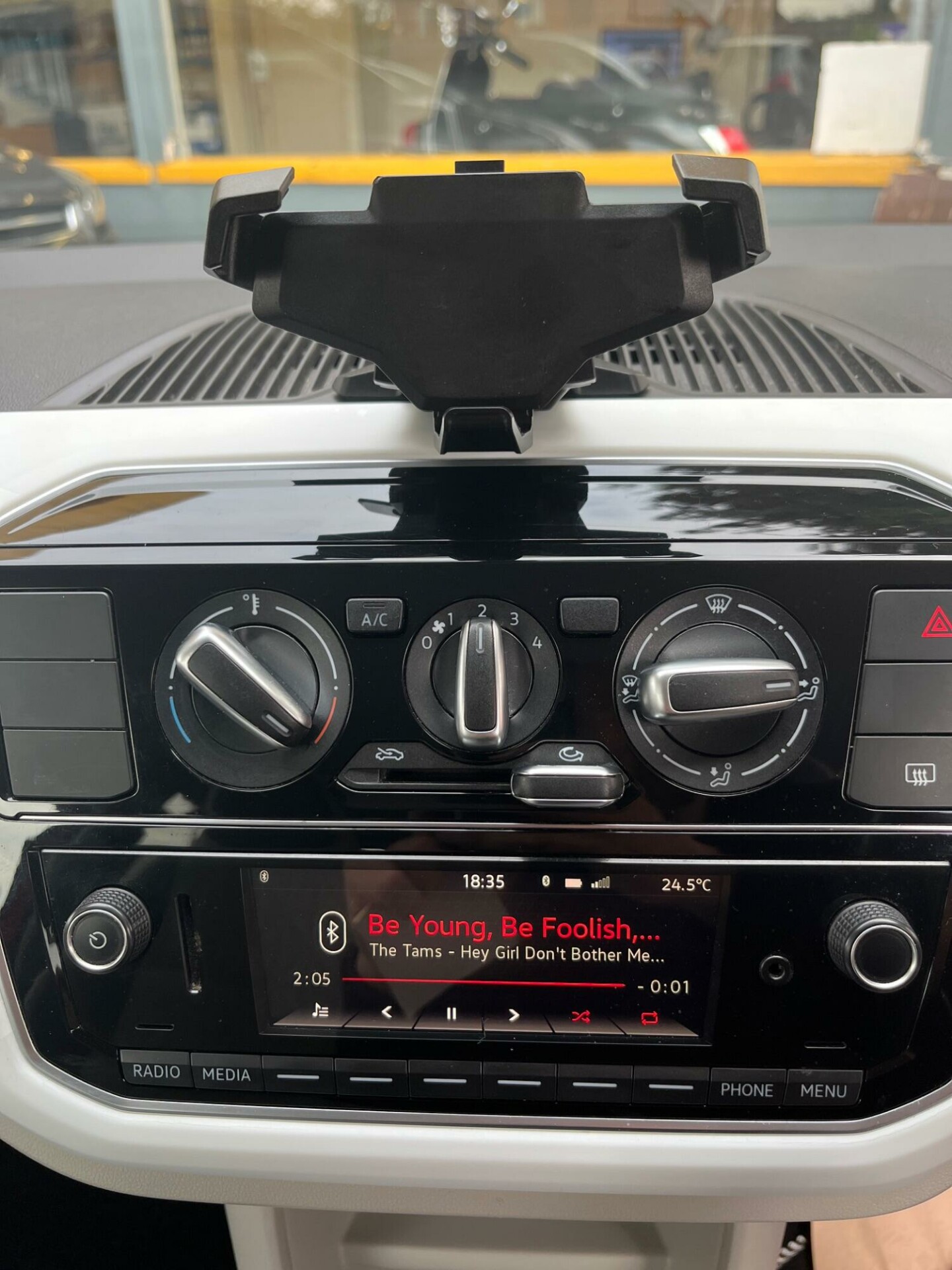 Volkswagen UP