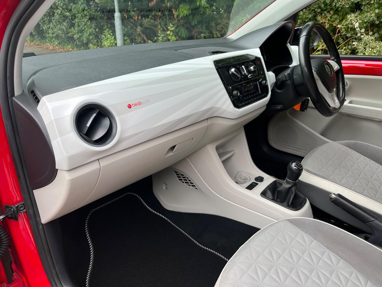 Volkswagen UP