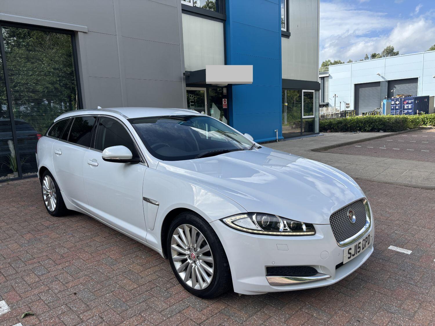 Jaguar XF