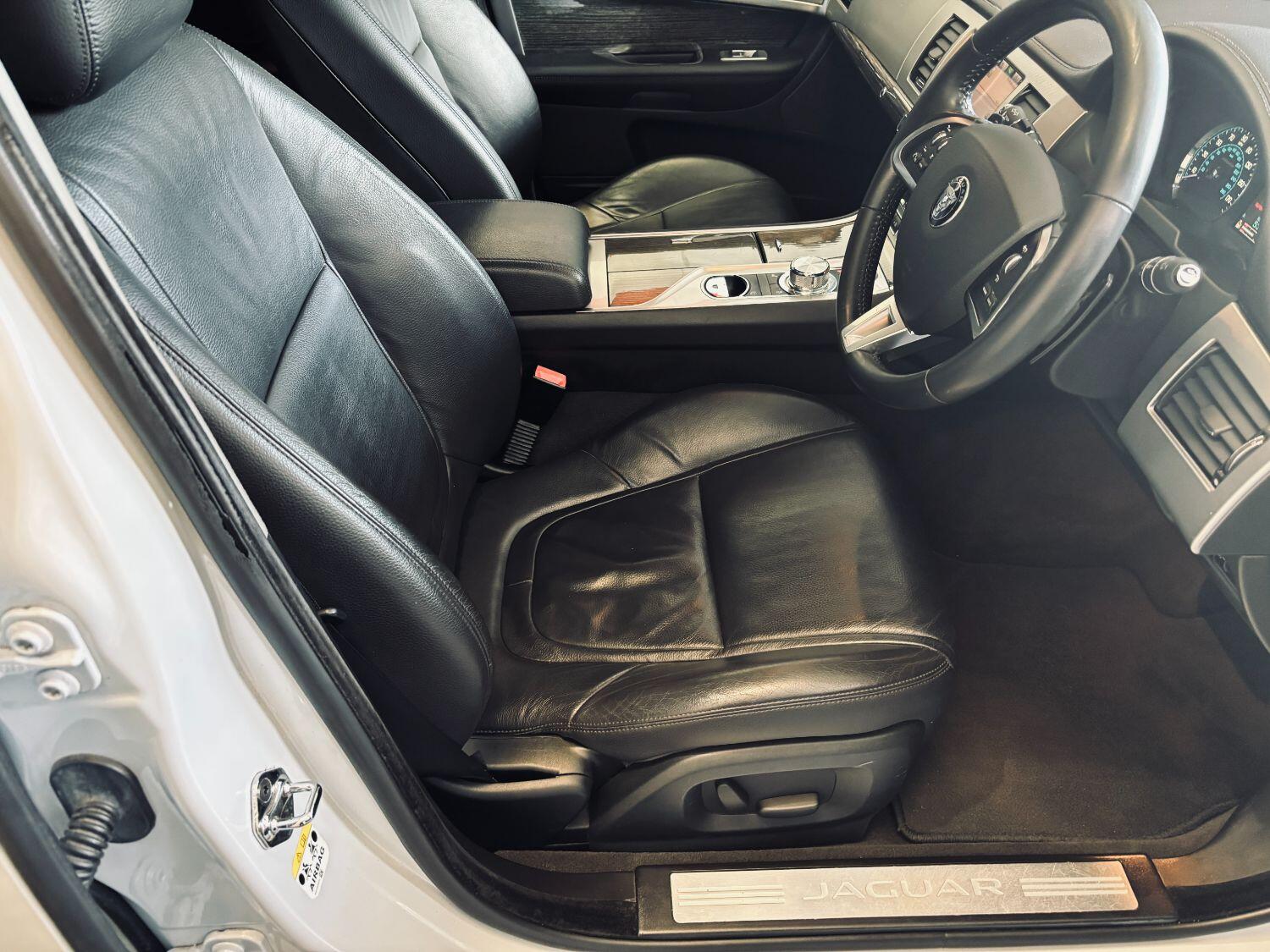 Jaguar XF