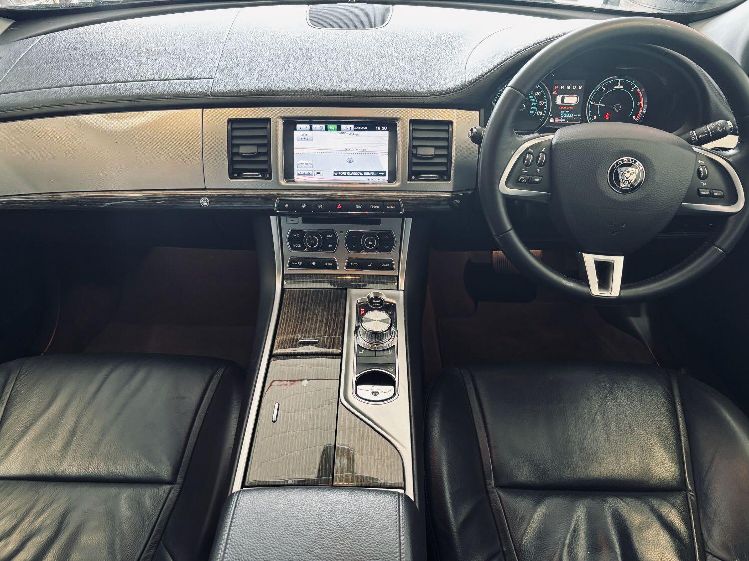 Jaguar XF