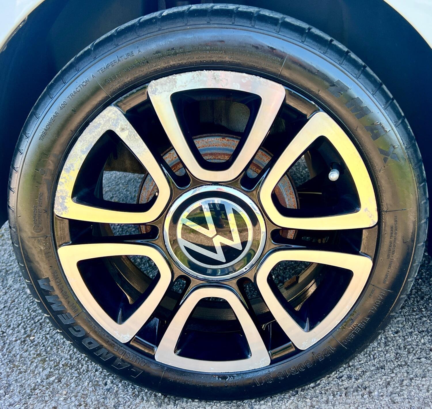 Volkswagen UP