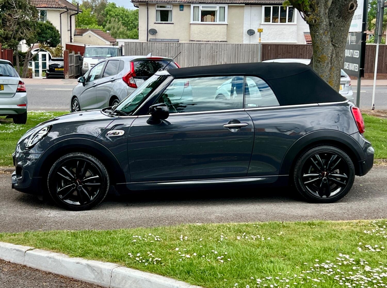 MINI Convertible