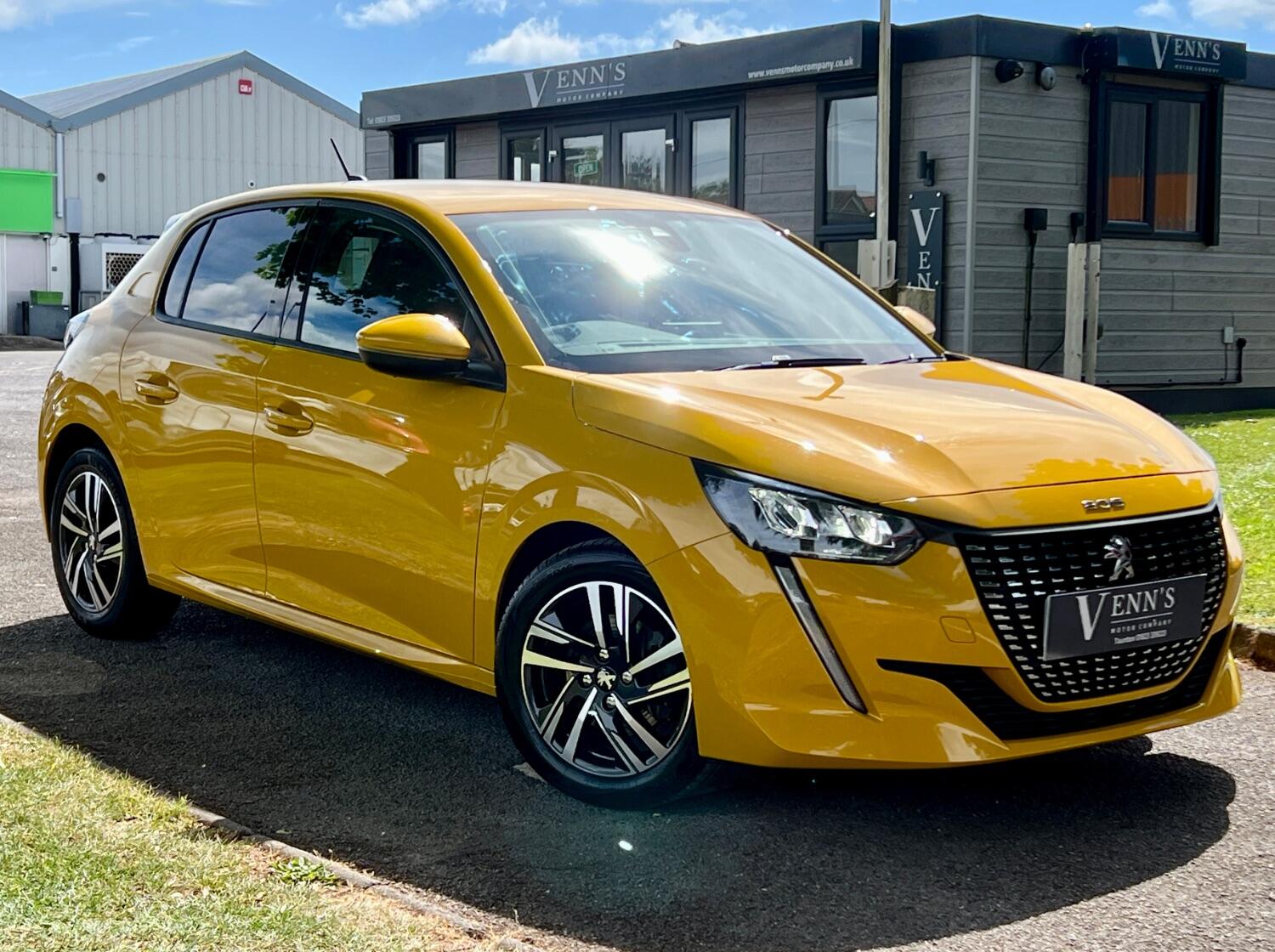 Peugeot 208