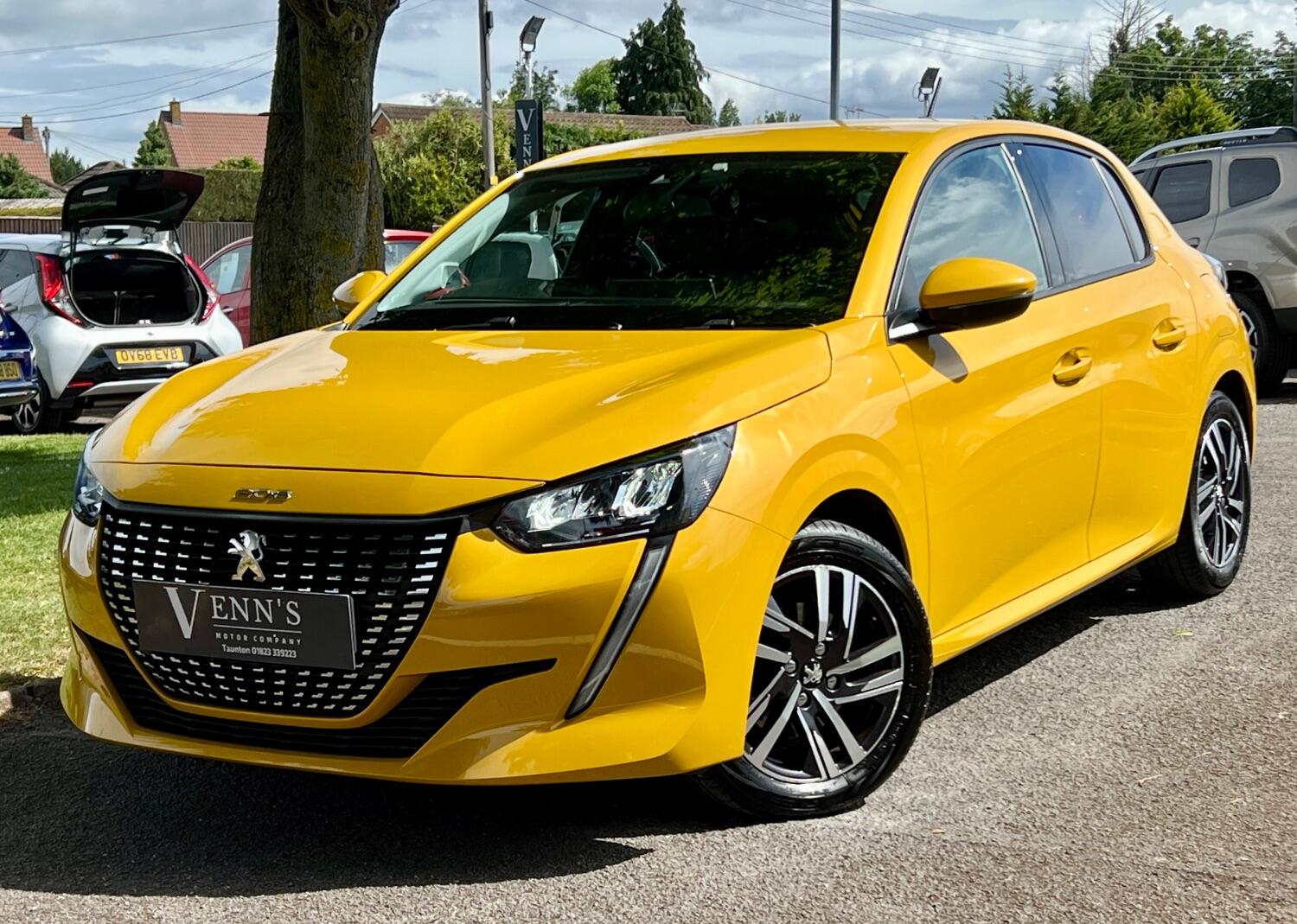Peugeot 208