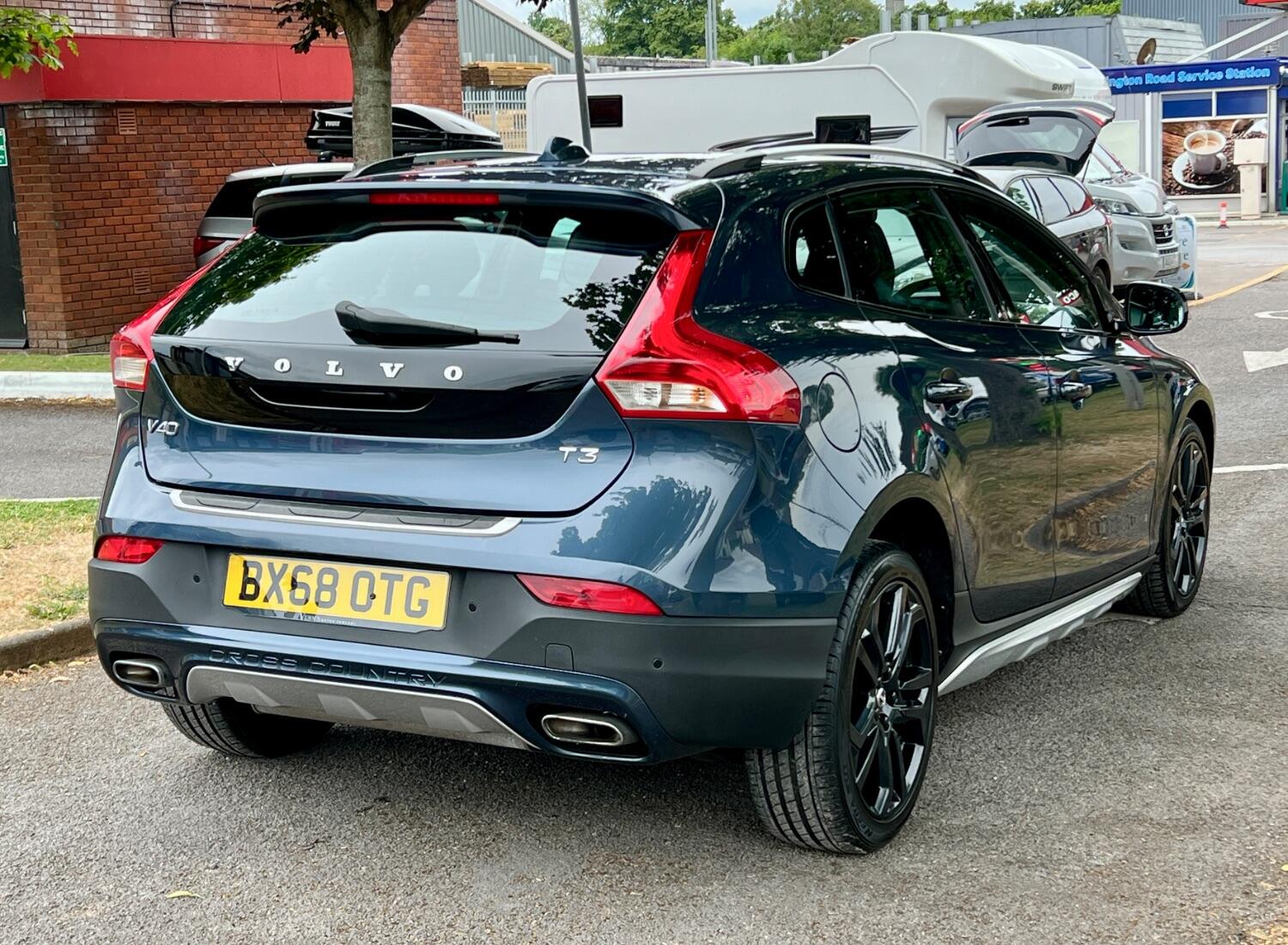 Volvo V40