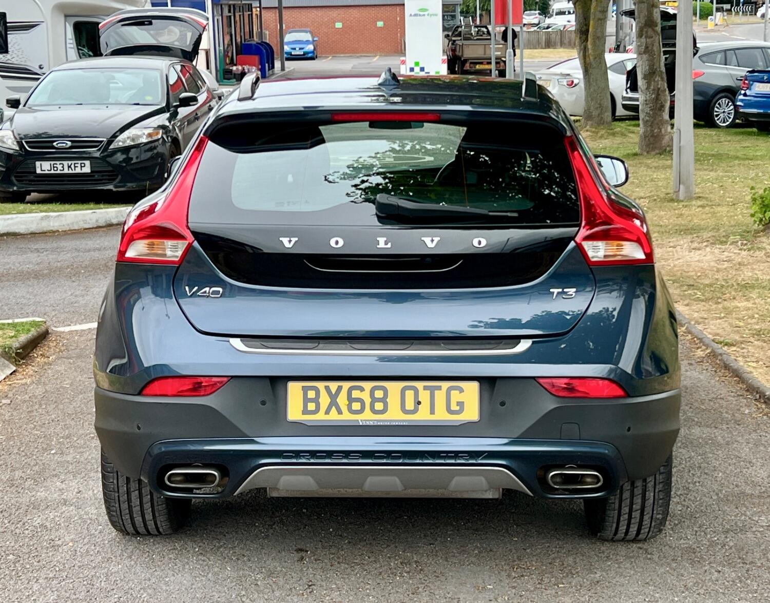 Volvo V40