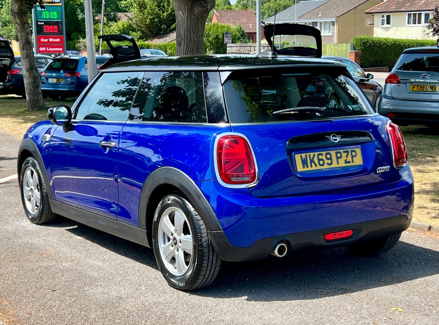 MINI Hatch