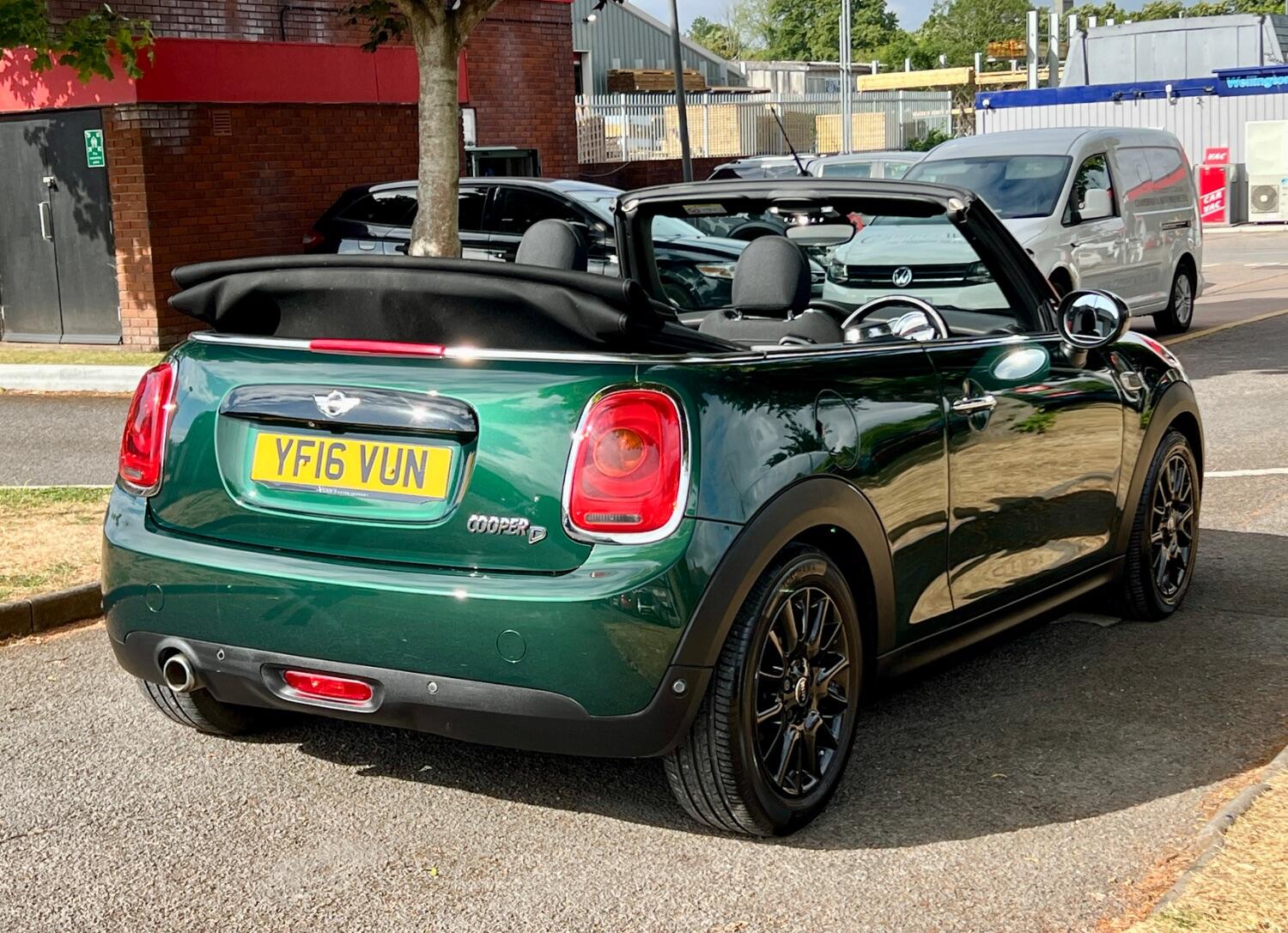 MINI Convertible