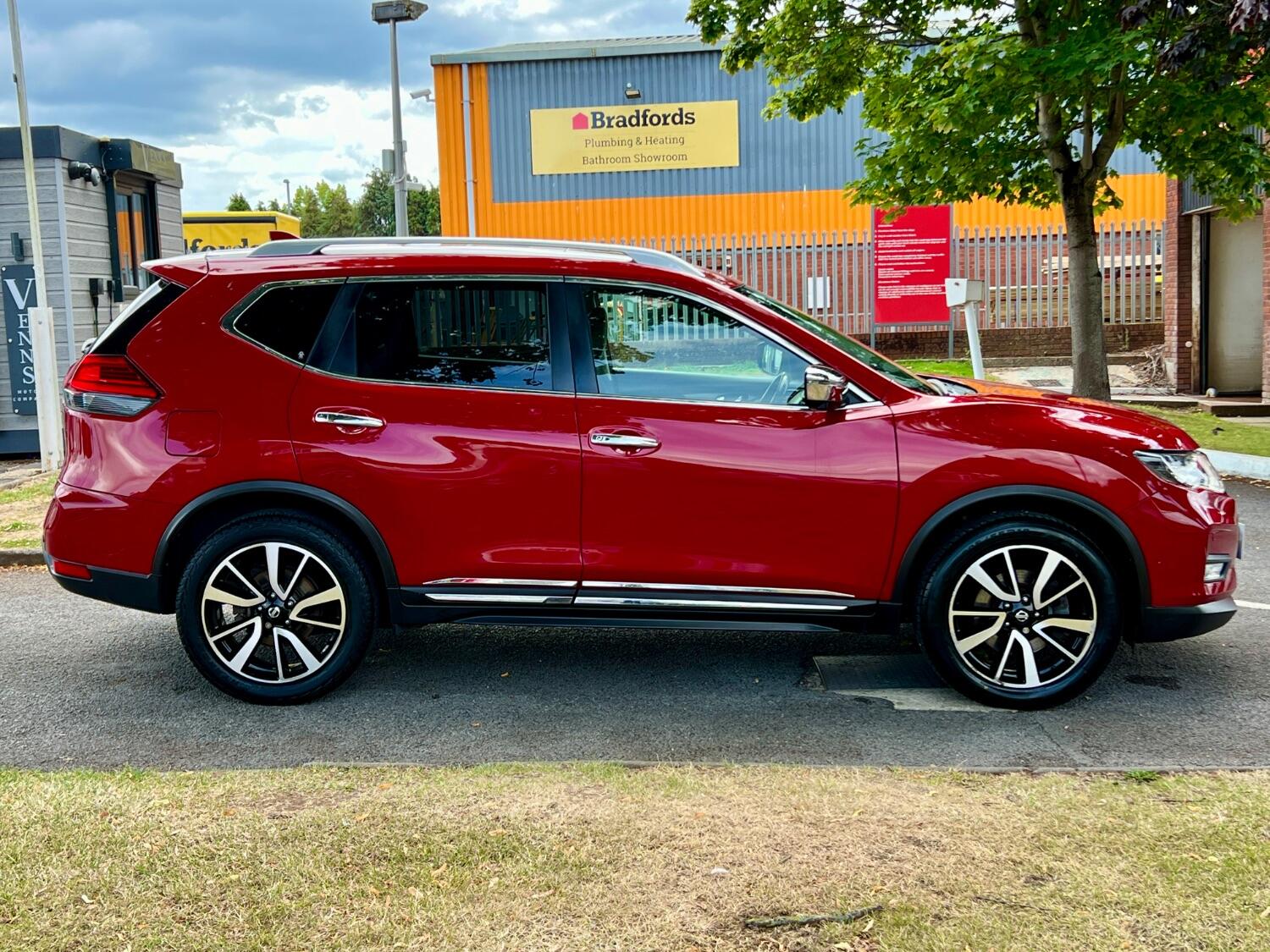 Nissan X Trail