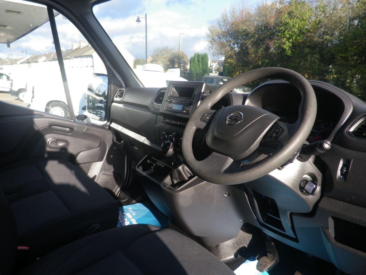 Nissan Interstar