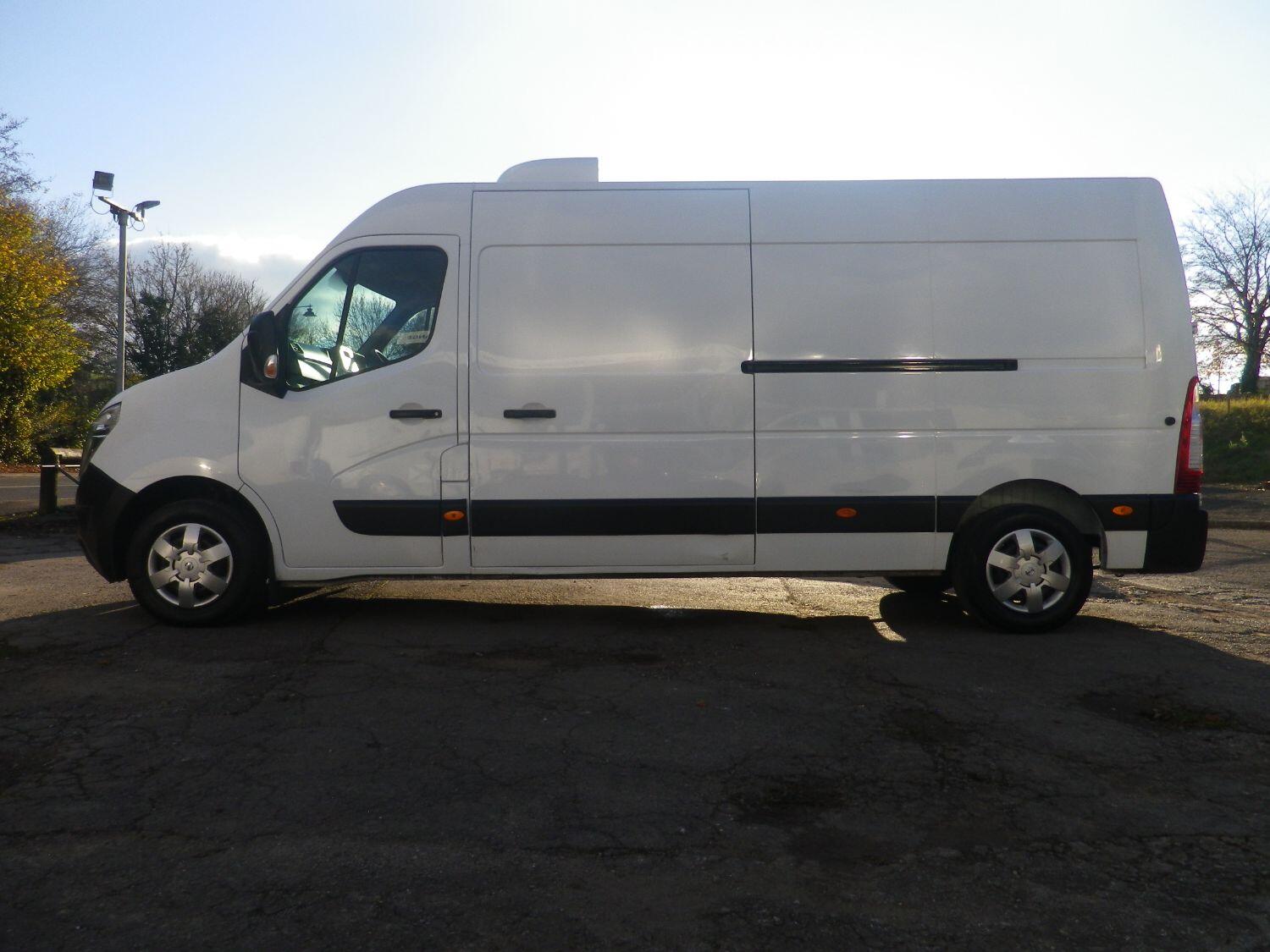 Nissan Interstar