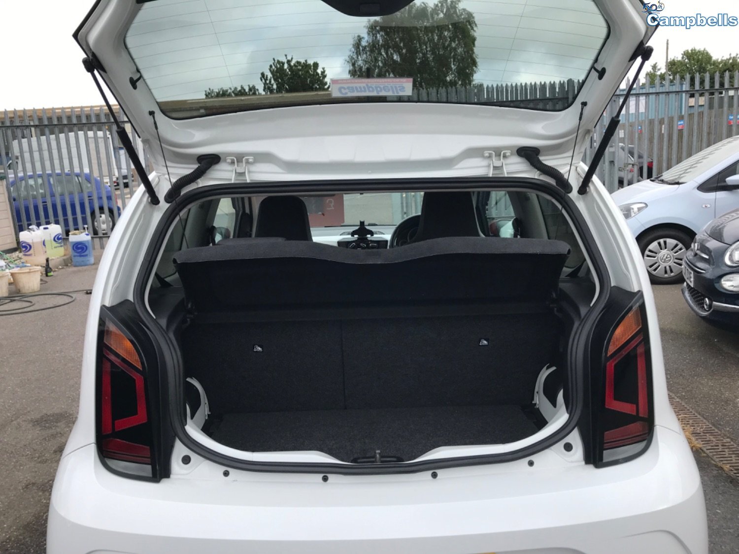 Volkswagen UP