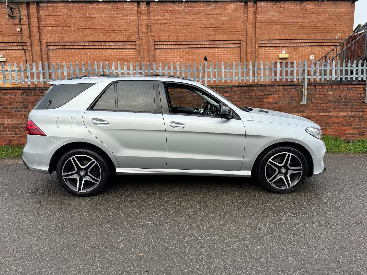 Mercedes Benz GLE-CLASS