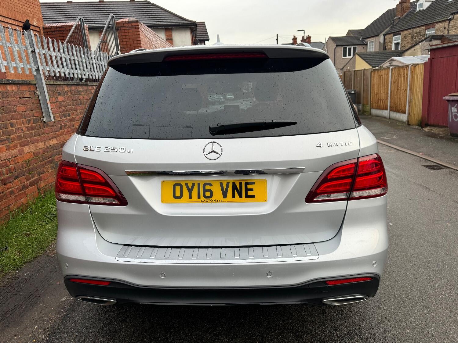 Mercedes Benz GLE-CLASS