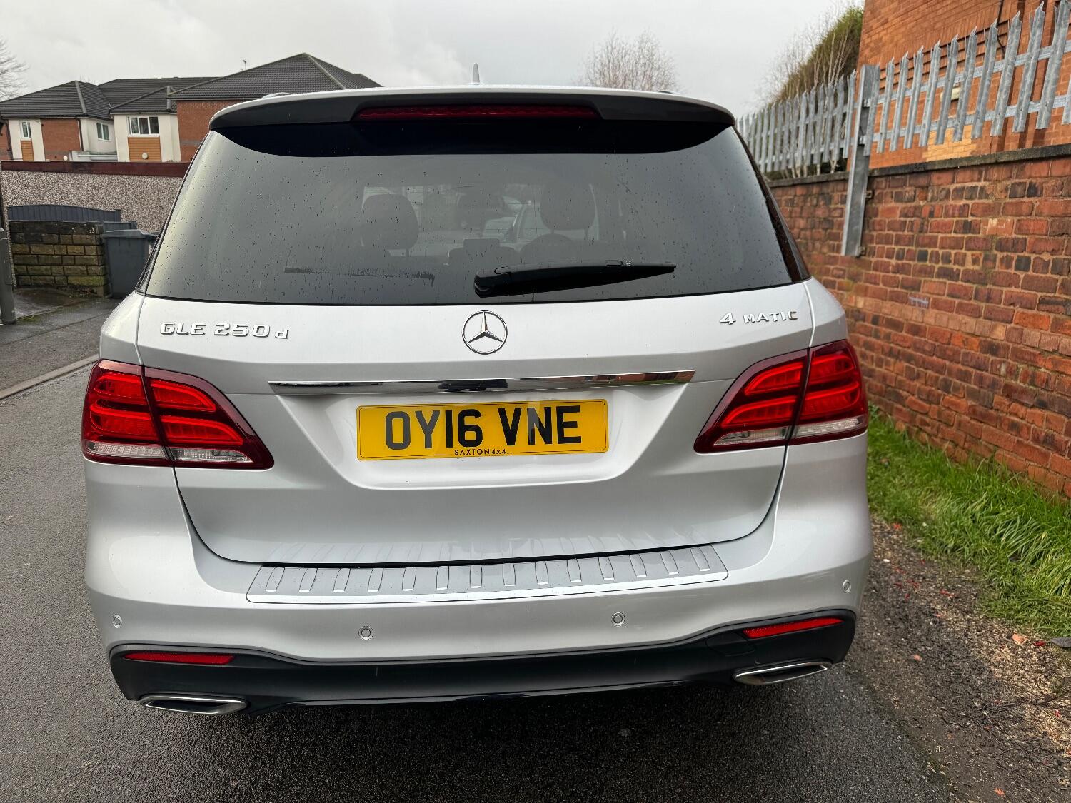 Mercedes Benz GLE-CLASS