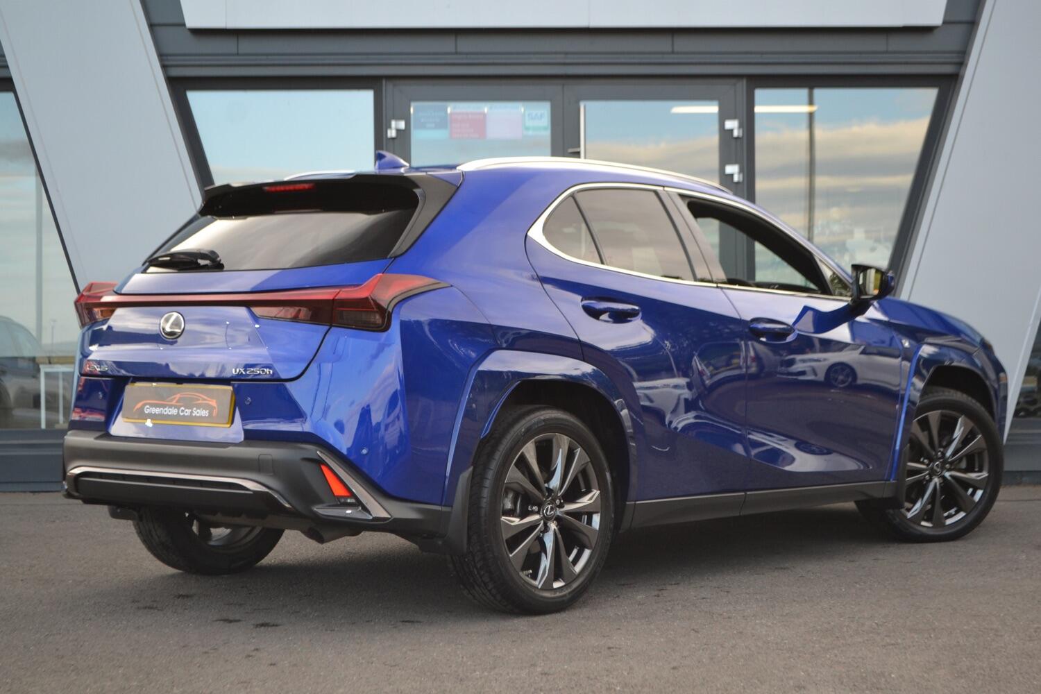 Lexus UX