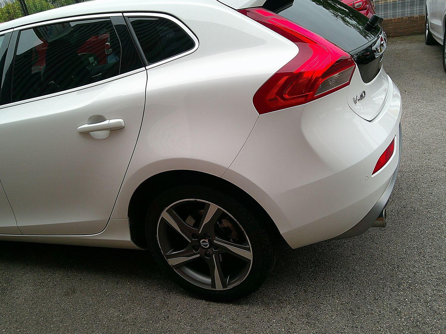 Volvo V40