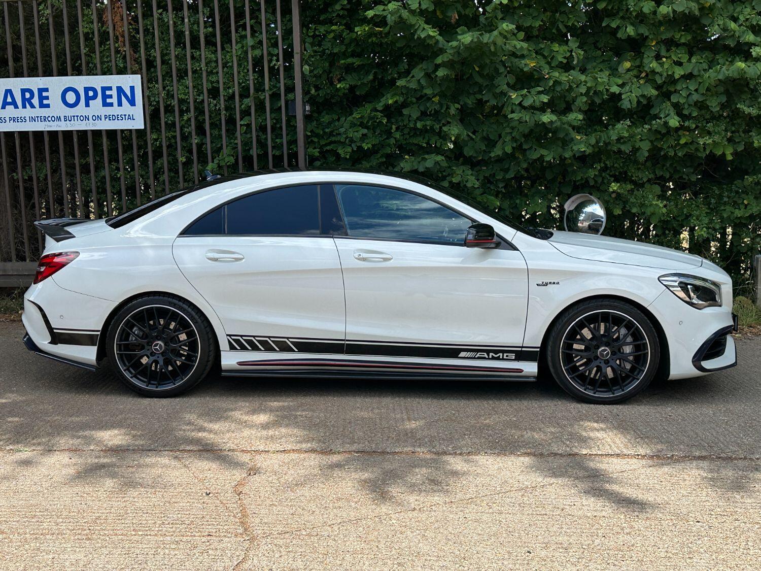 Mercedes Benz CLA