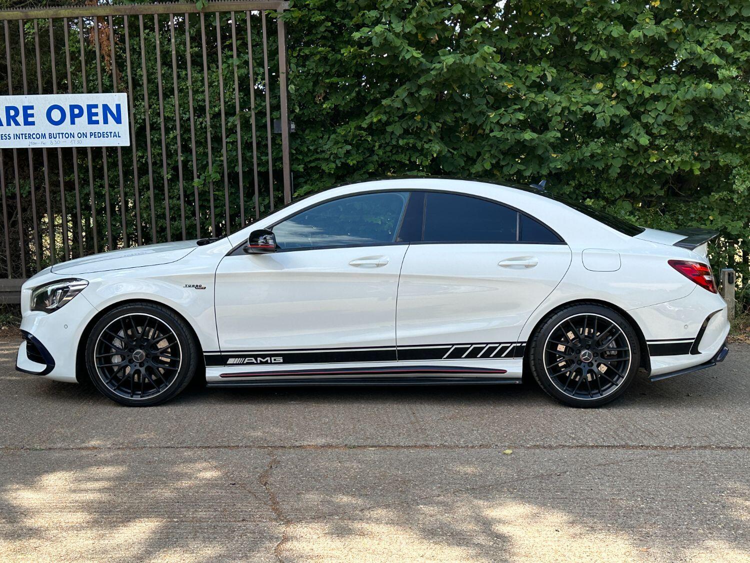 Mercedes Benz CLA