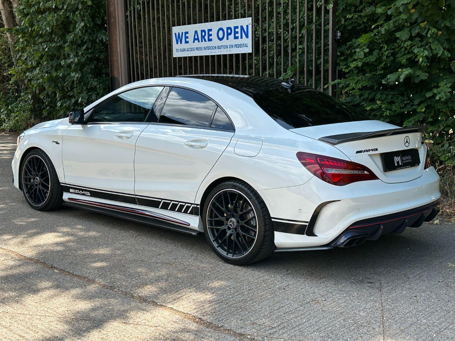 Mercedes Benz CLA