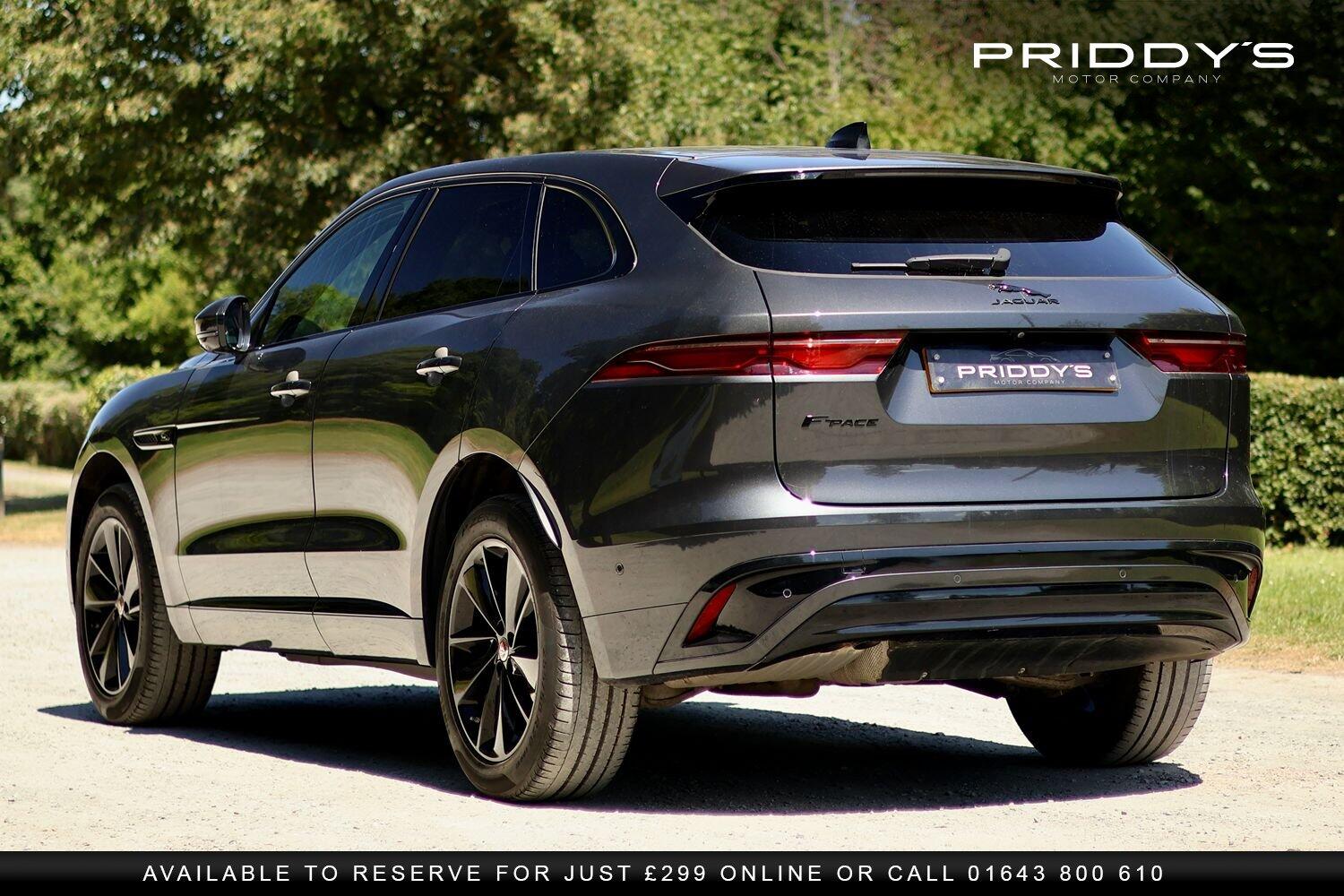 Jaguar F Pace