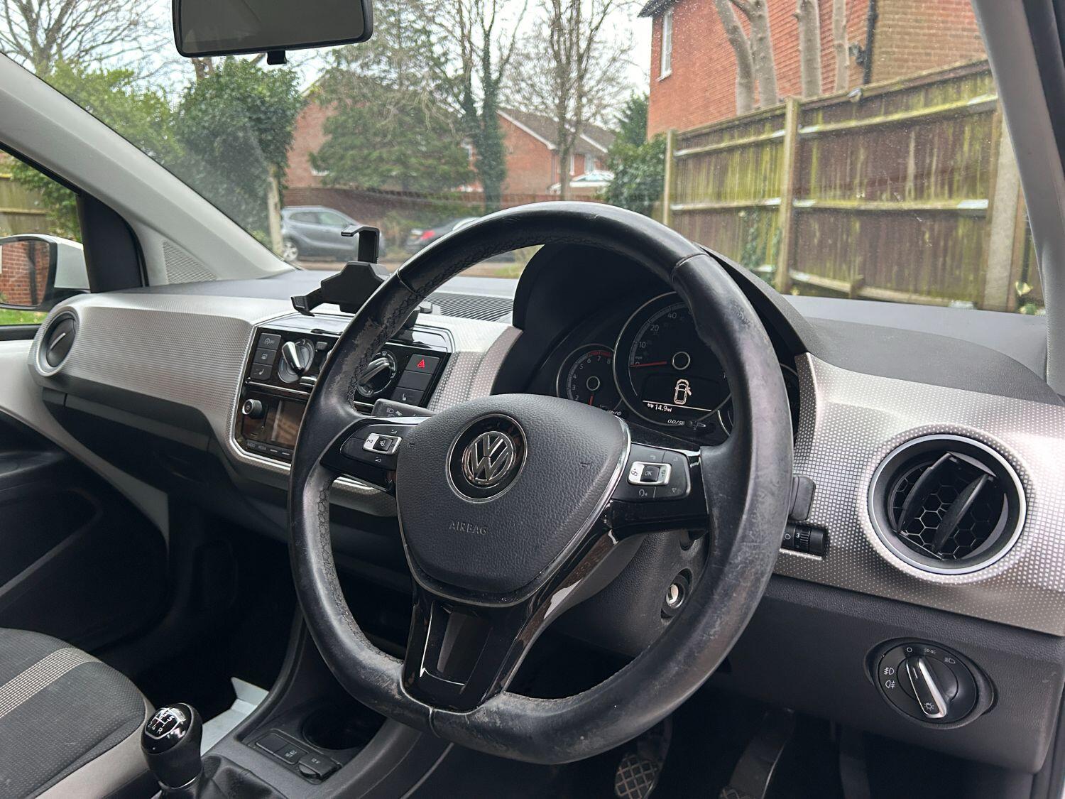 Volkswagen UP