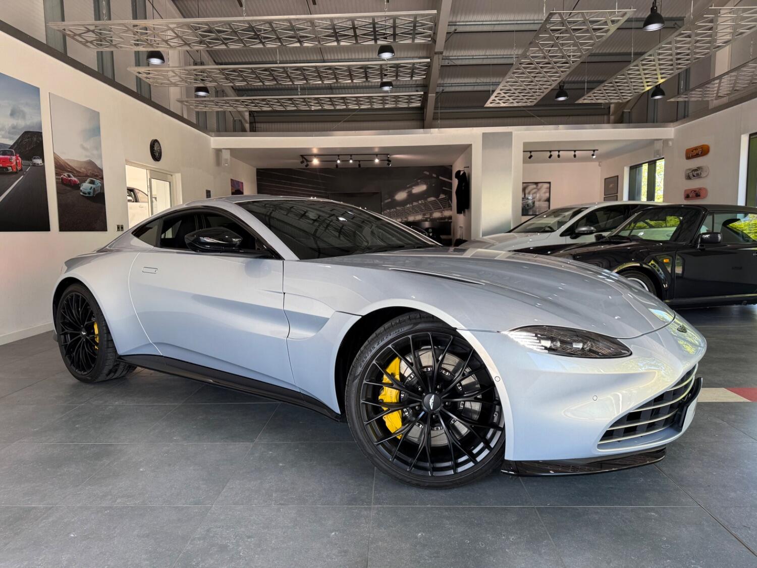 Aston Martin Vantage