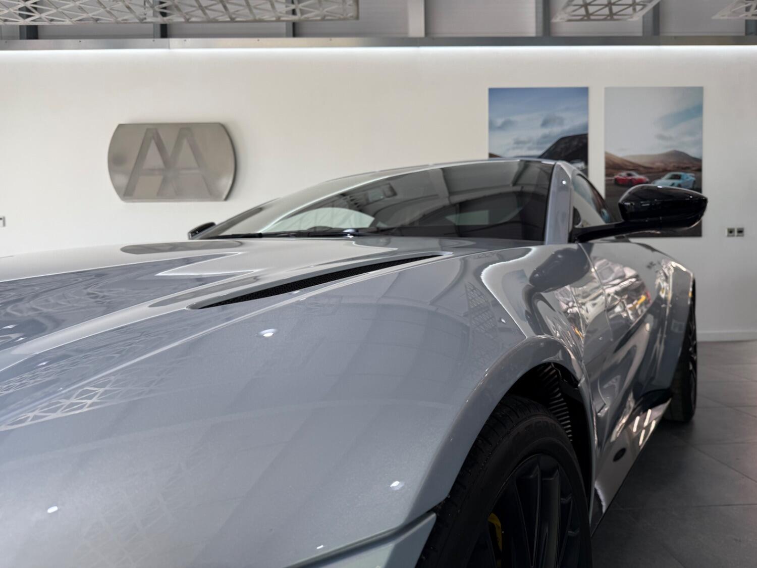 Aston Martin Vantage