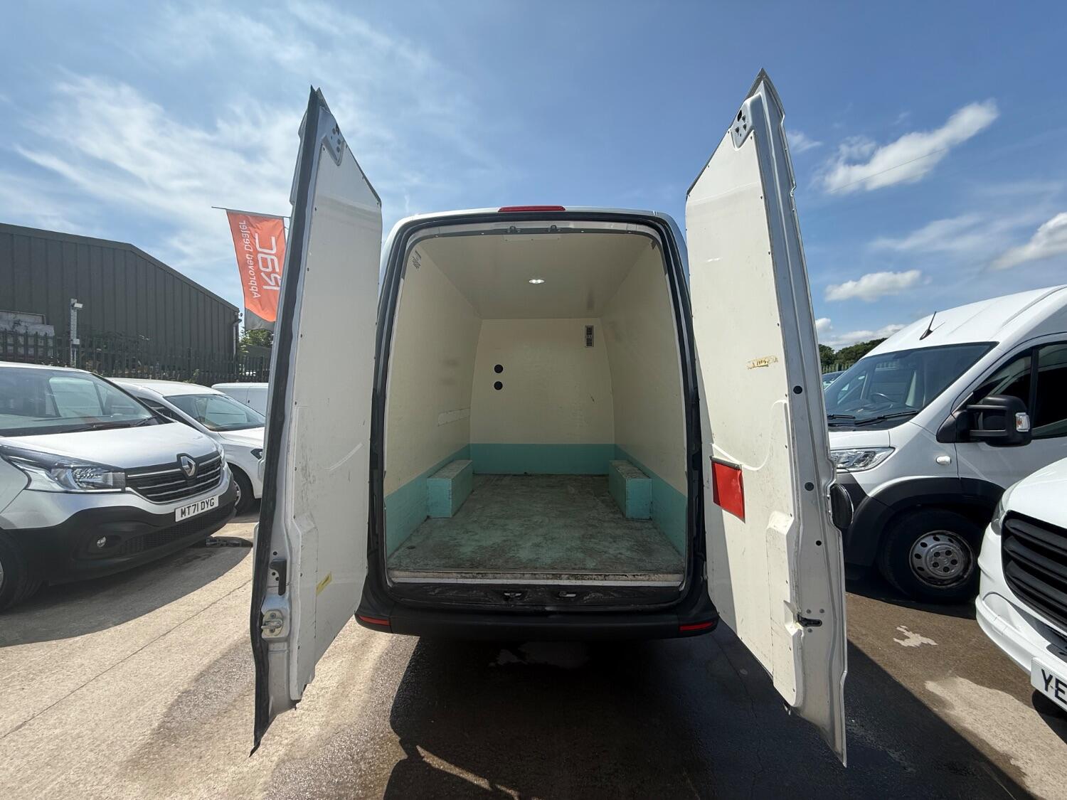Mercedes Benz Sprinter