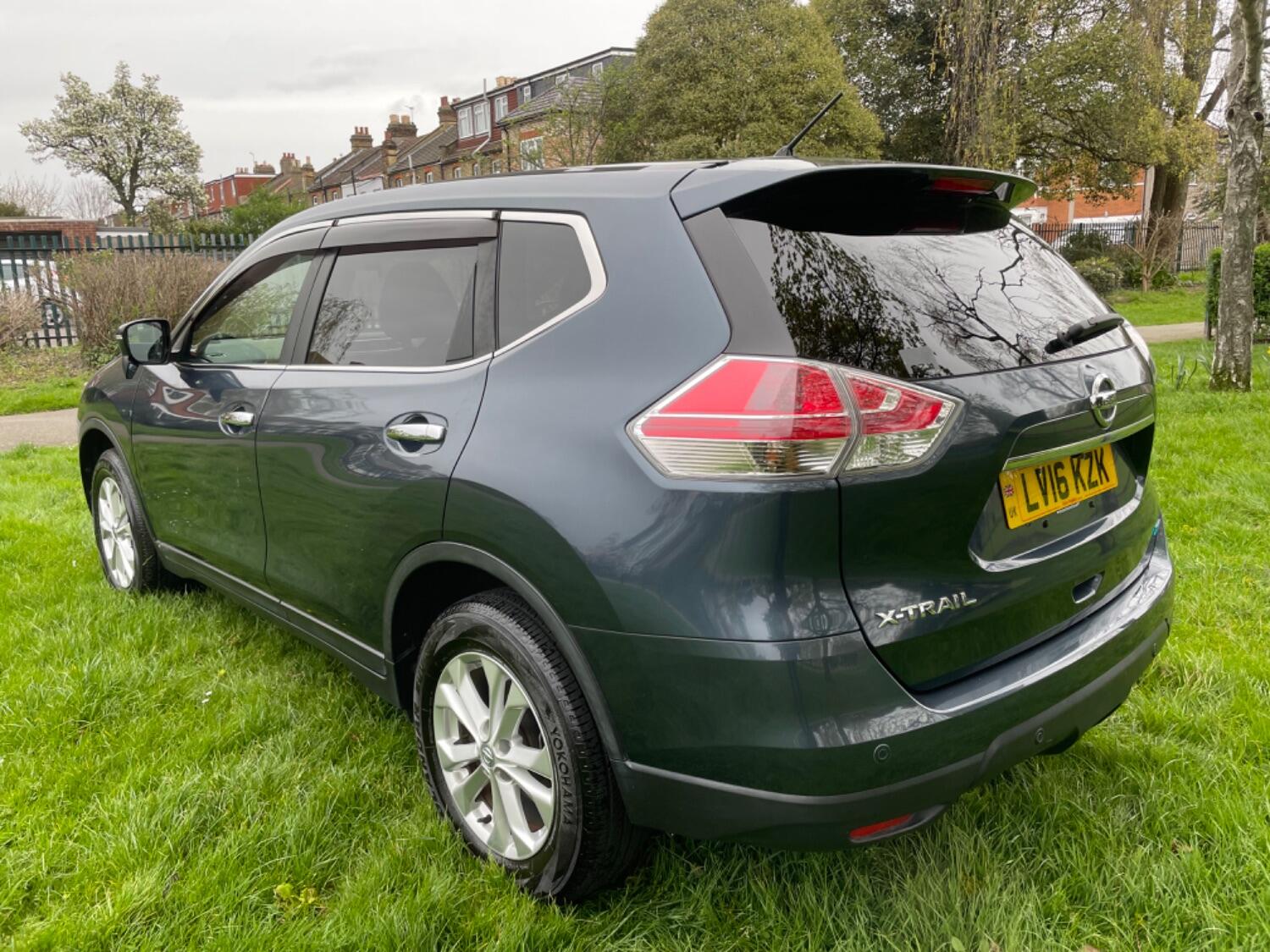 Nissan X Trail