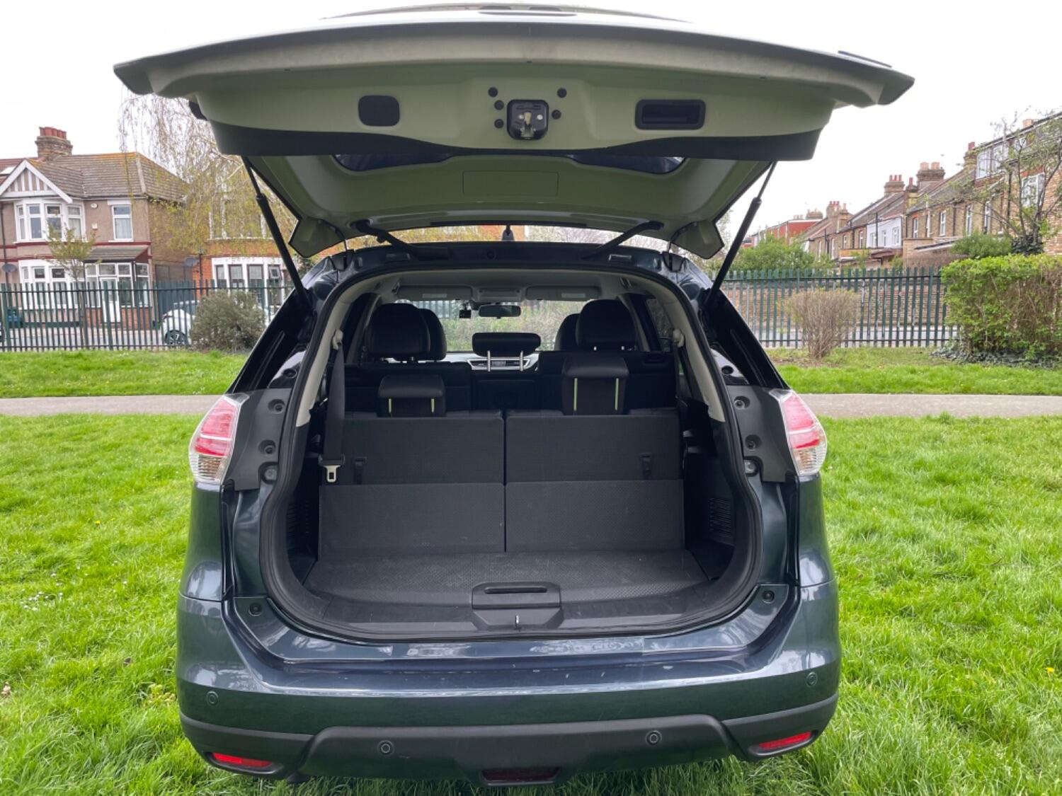 Nissan X Trail