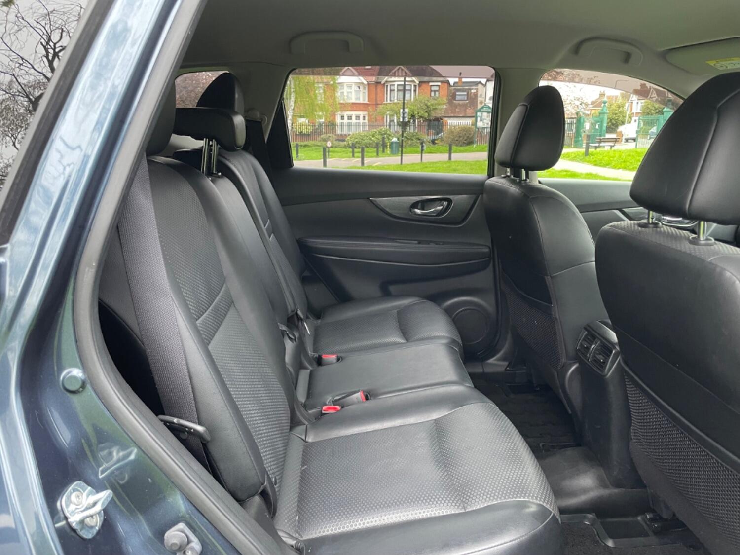 Nissan X Trail