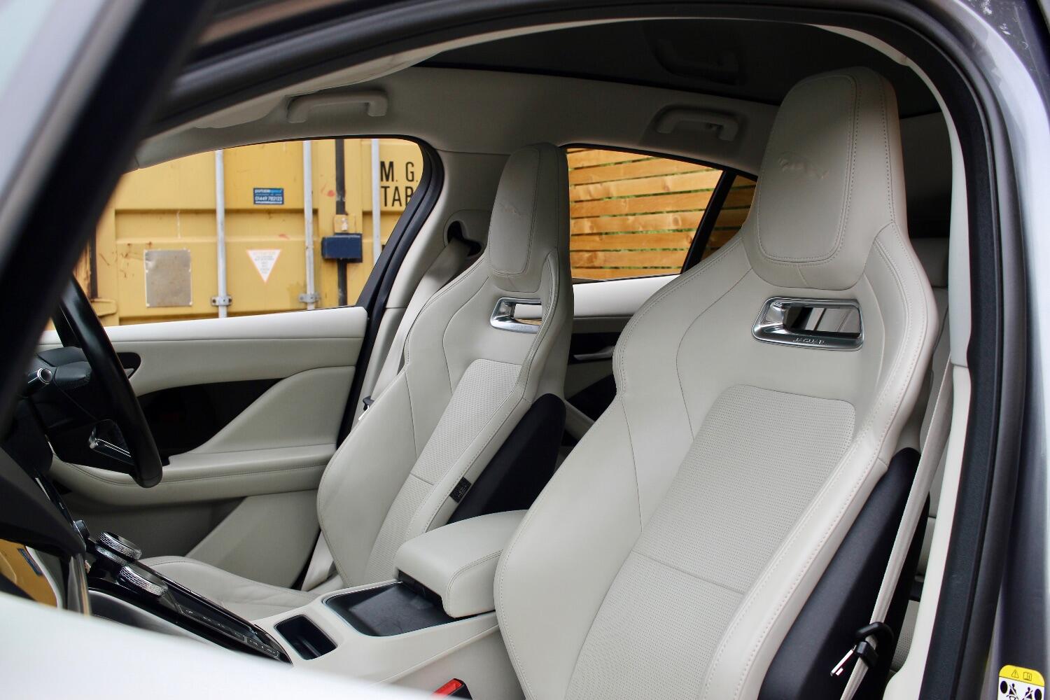 Jaguar I Pace