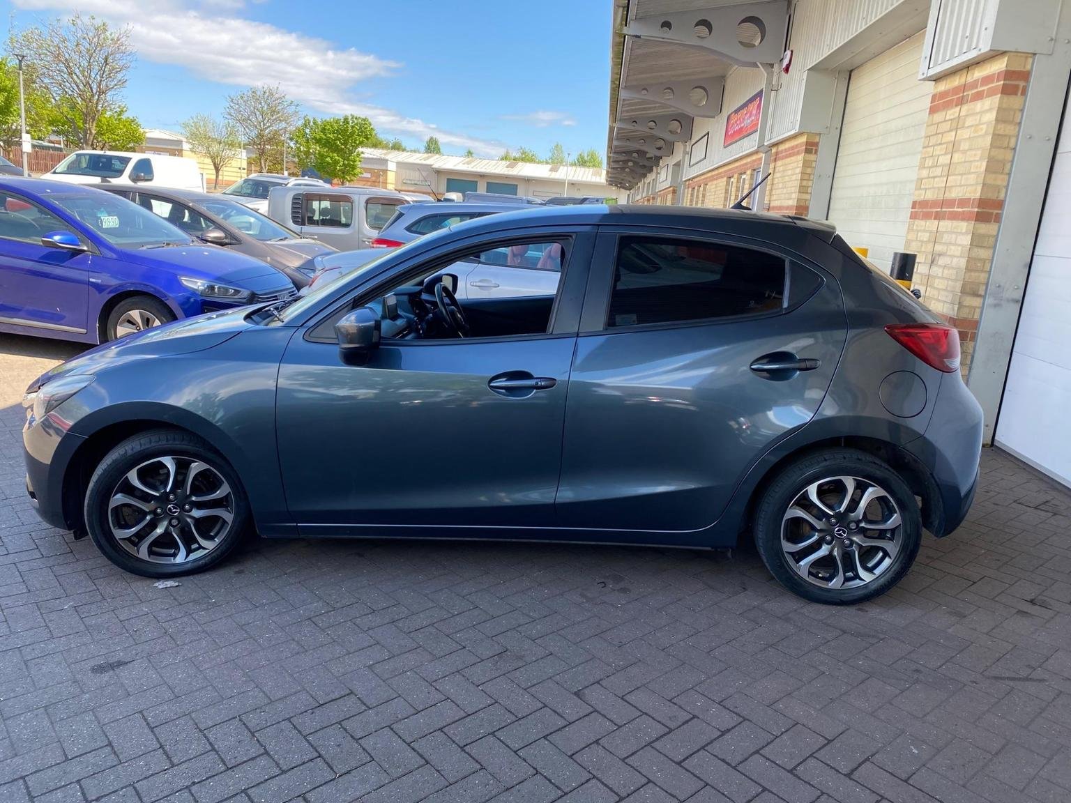 Mazda 2