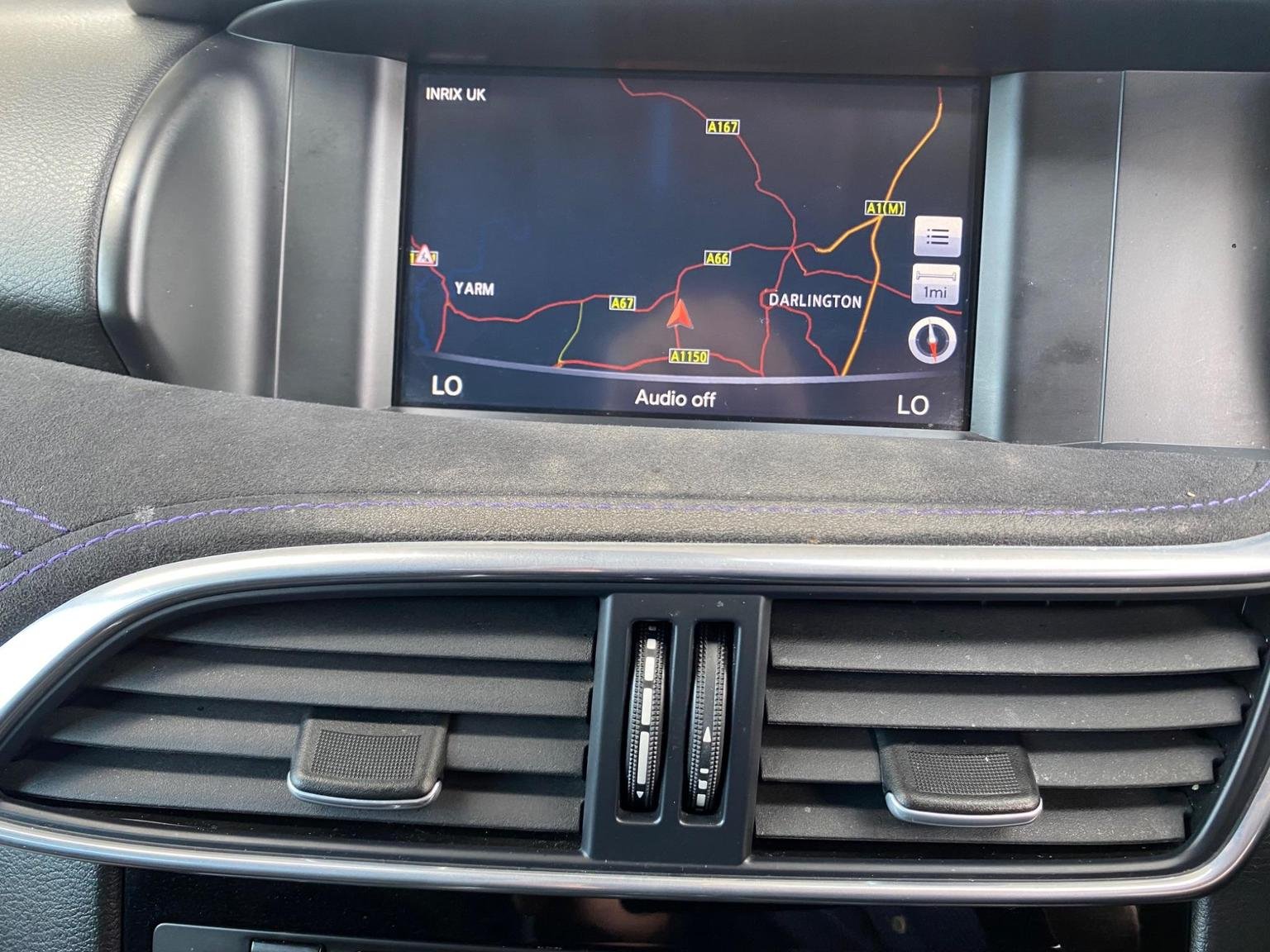 Infiniti Q30