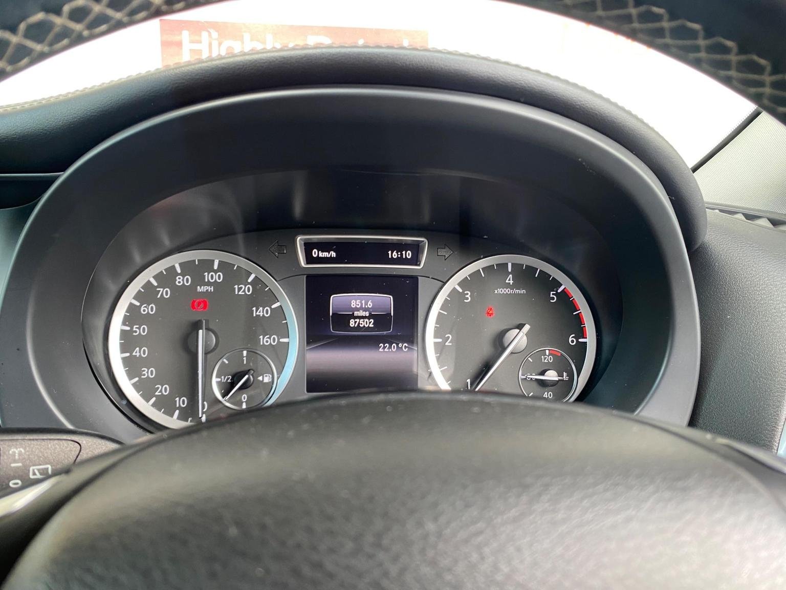 Infiniti Q30