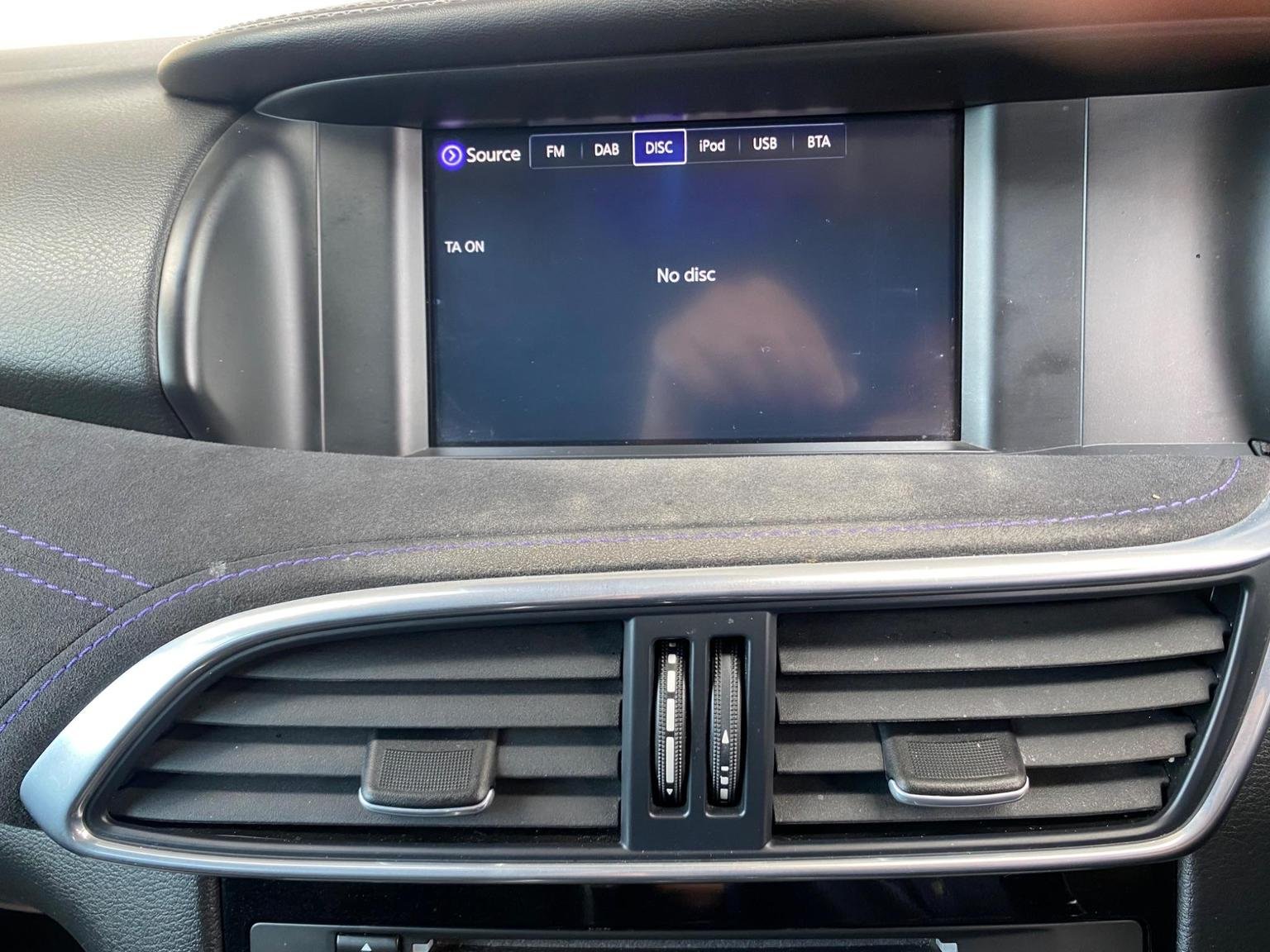 Infiniti Q30
