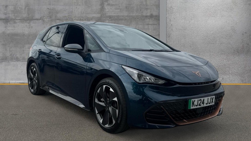 SEAT Born