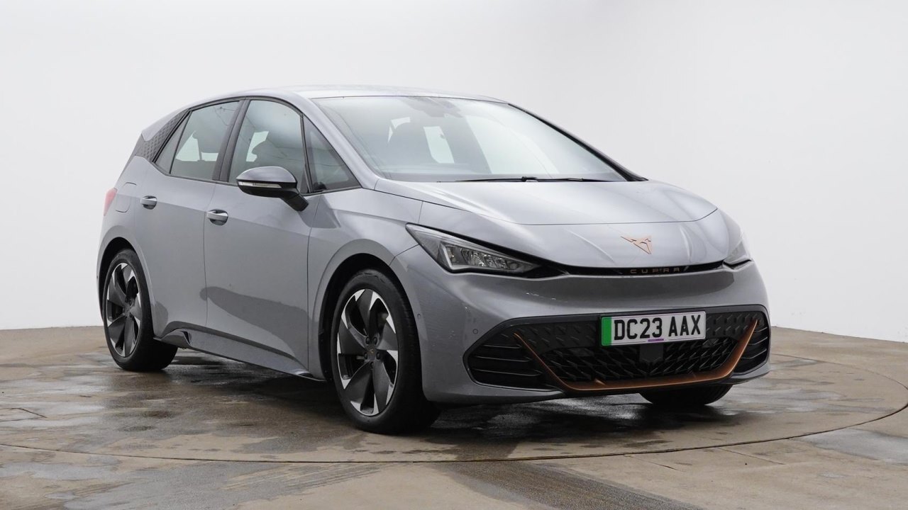 SEAT Born