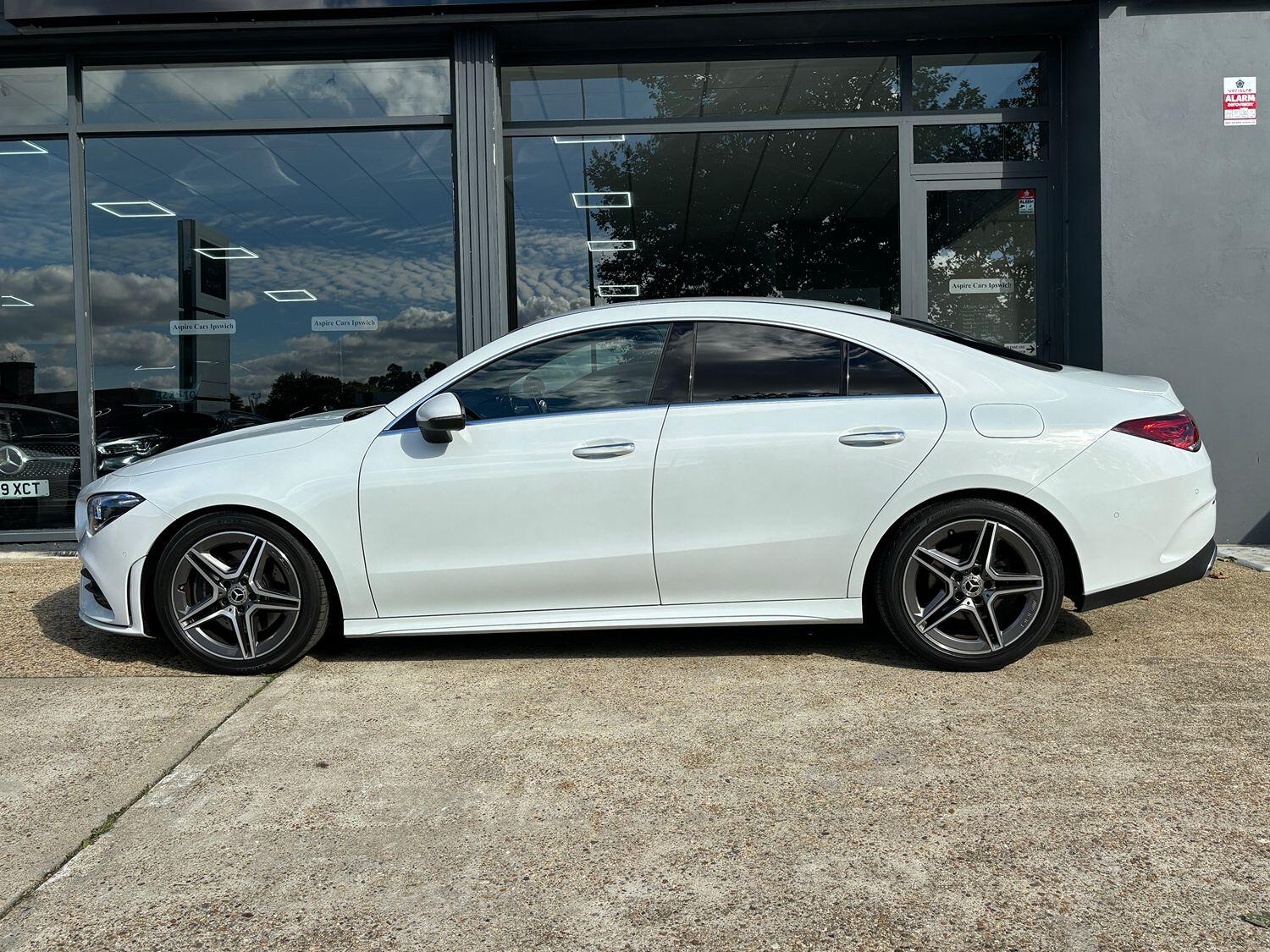 Mercedes Benz CLA