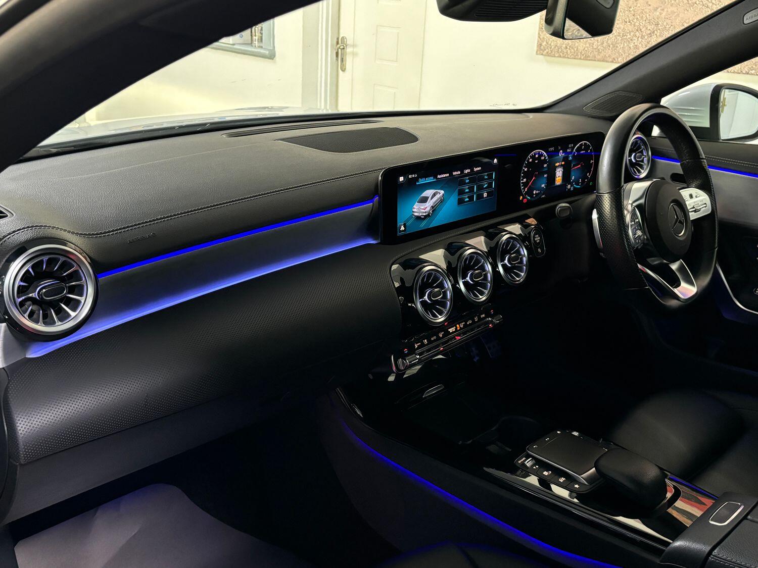 Mercedes Benz CLA